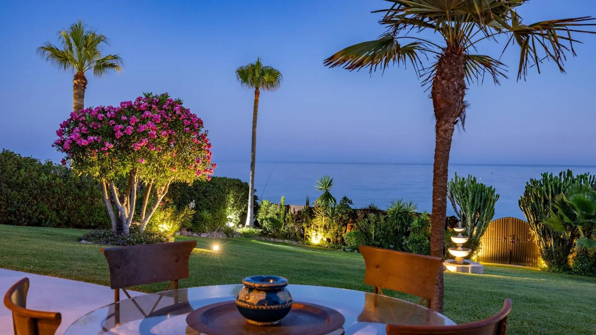 Villa Andalusian Beach House Marbella Spain